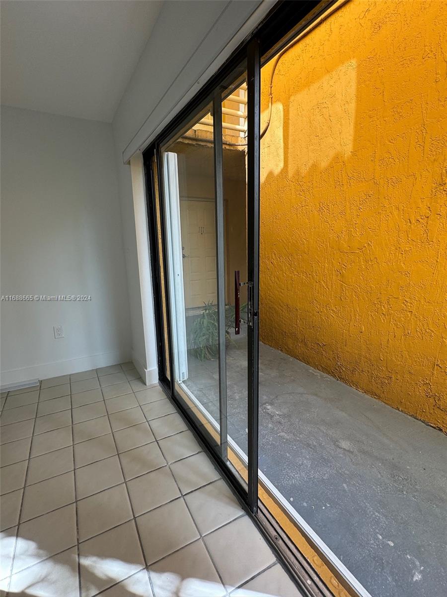 180 Royal Palm Rd # 112