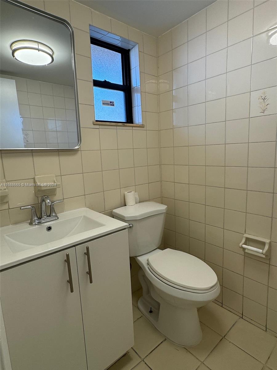 180 Royal Palm Rd # 112