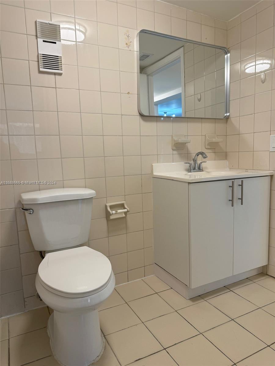 180 Royal Palm Rd # 112