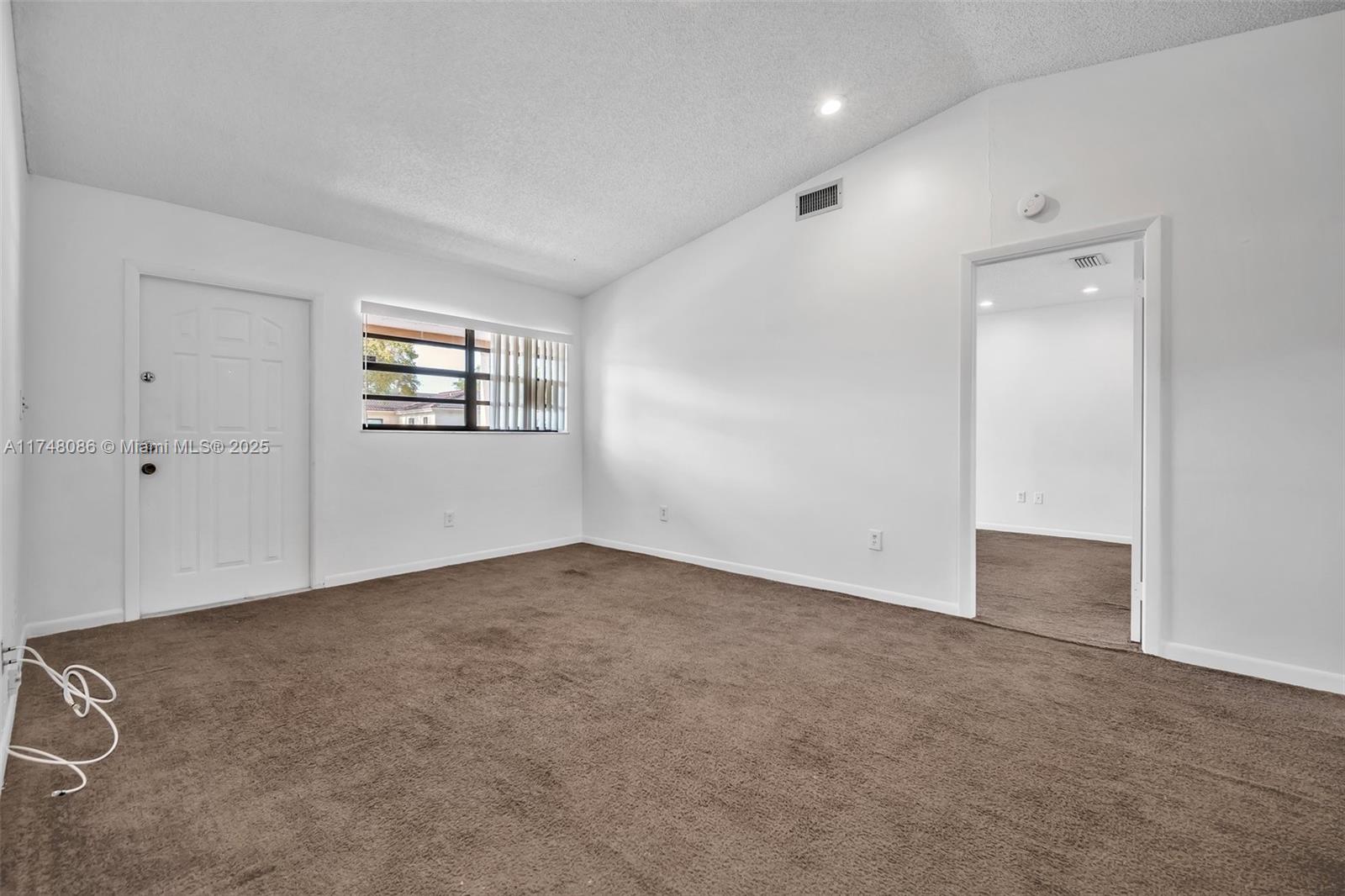 18224 Mediterranean Blvd # 17 Unit: 5-17