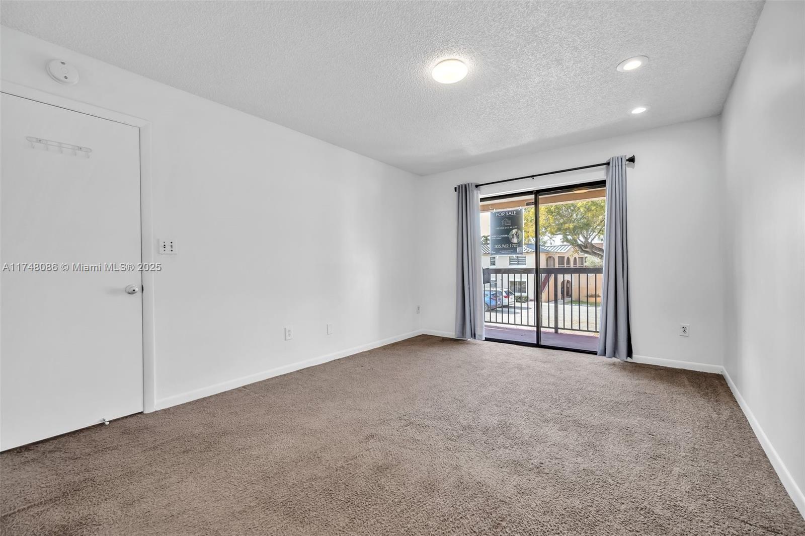 18224 Mediterranean Blvd # 17 Unit: 5-17