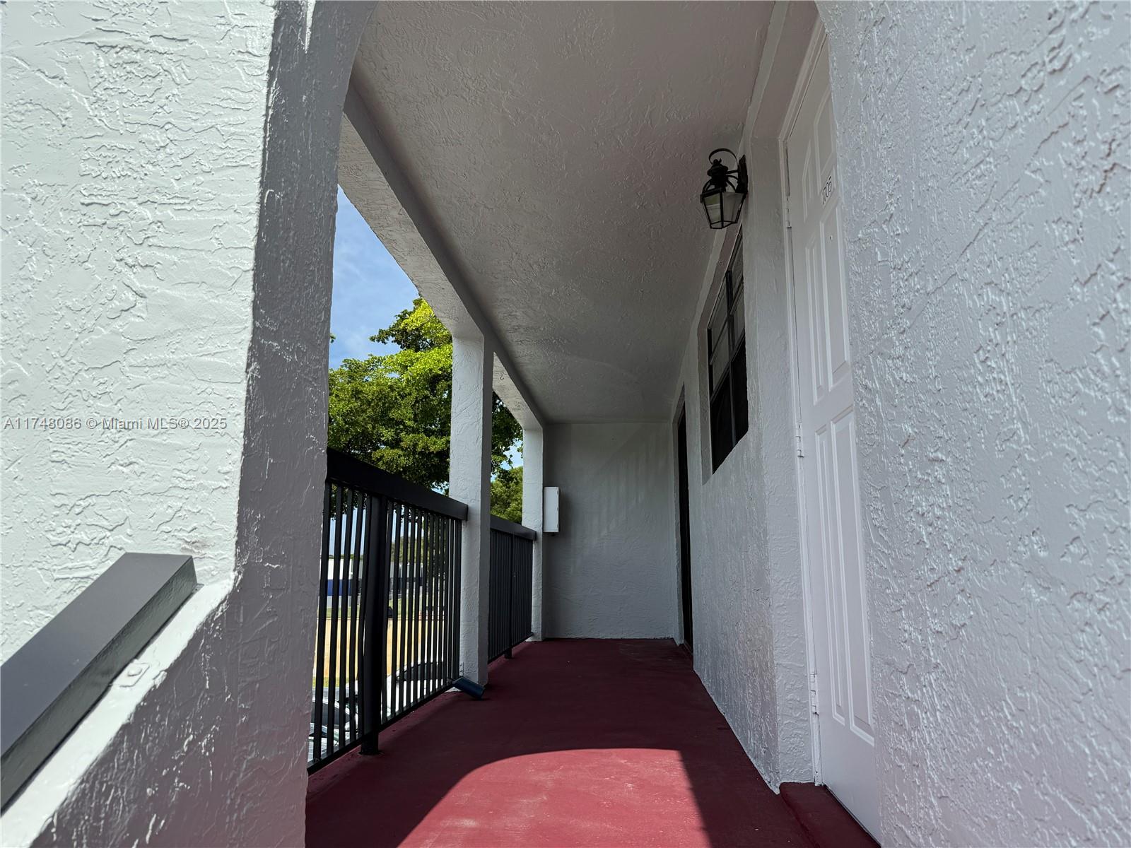 18224 Mediterranean Blvd # 17 Unit: 5-17