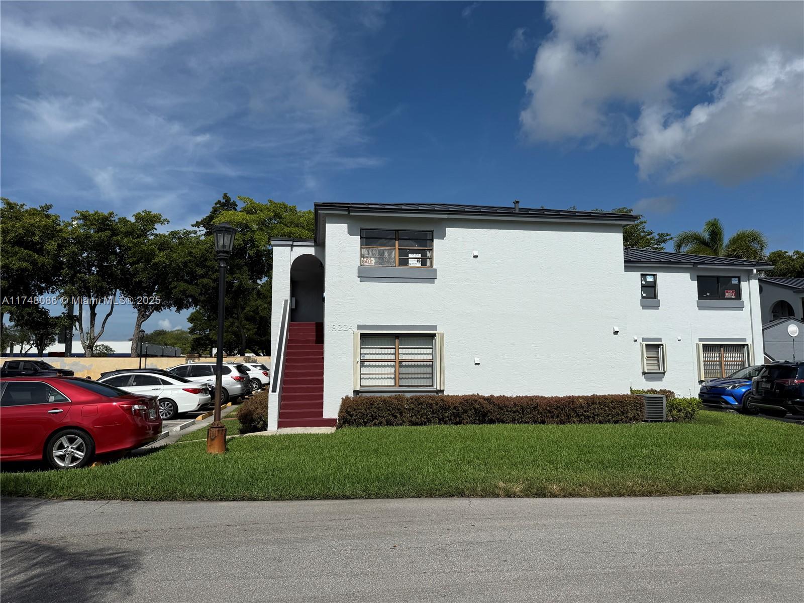 18224 Mediterranean Blvd # 17 Unit: 5-17