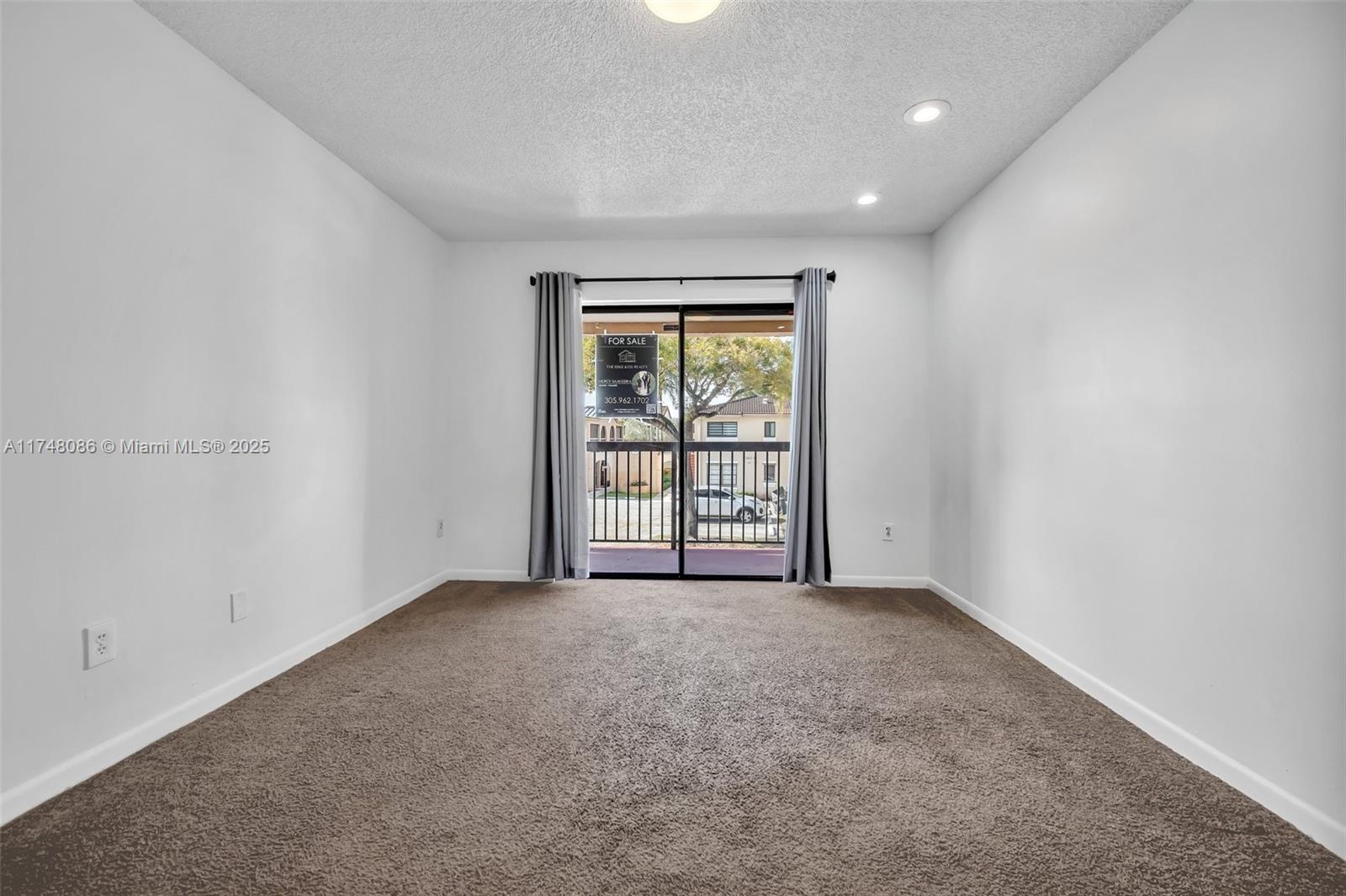 18224 Mediterranean Blvd # 17 Unit: 5-17