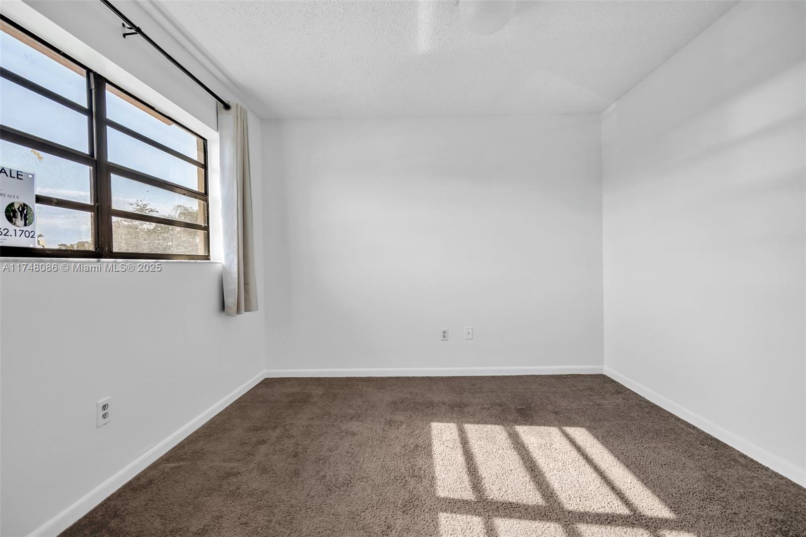 18224 Mediterranean Blvd # 17 Unit: 5-17