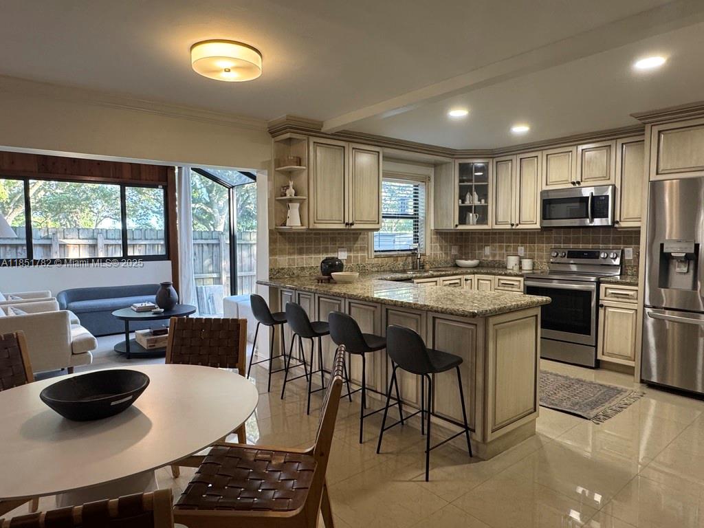 46 Chestnut Cir # 46