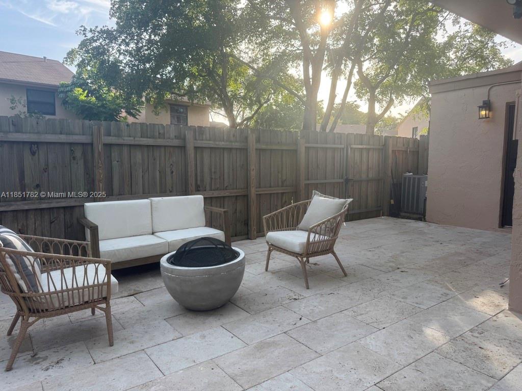 46 Chestnut Cir # 46