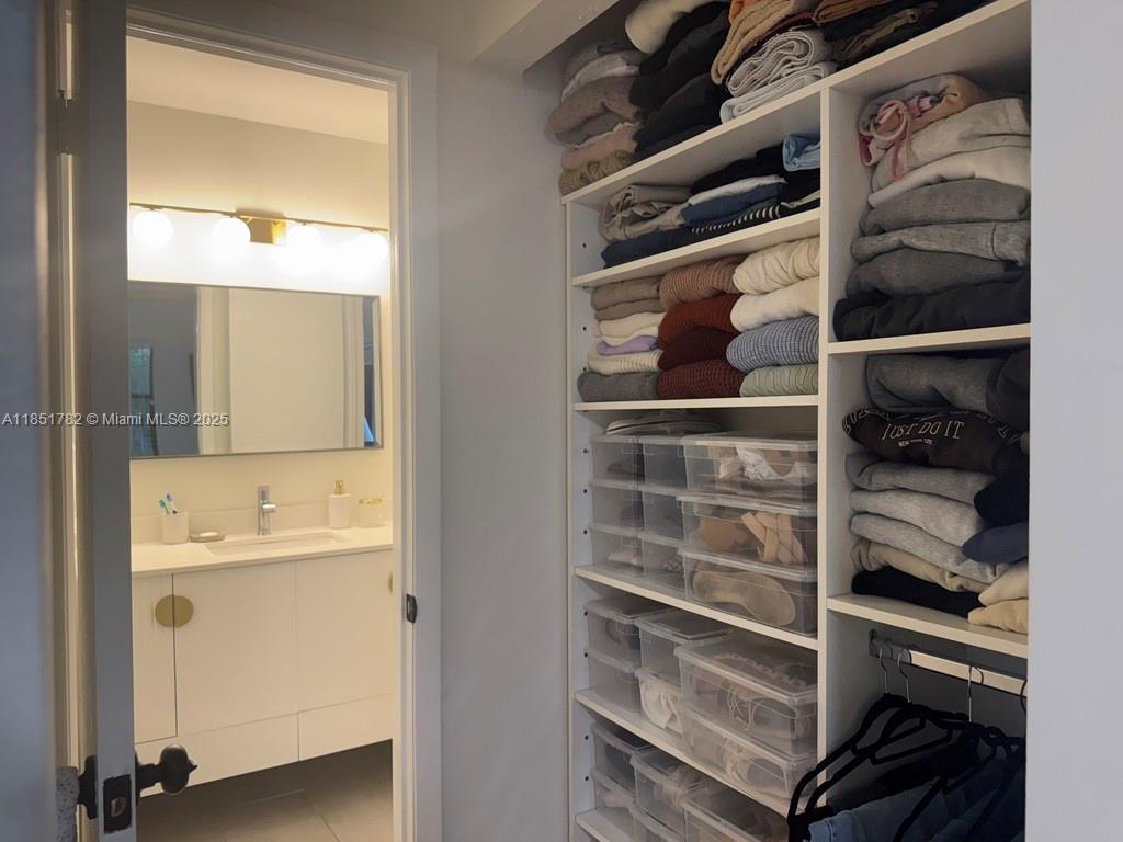 46 Chestnut Cir # 46