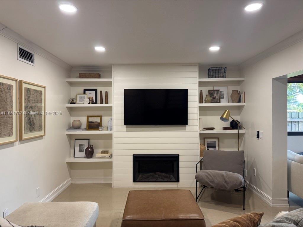 46 Chestnut Cir # 46