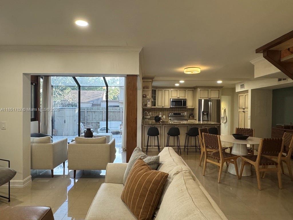 46 Chestnut Cir # 46