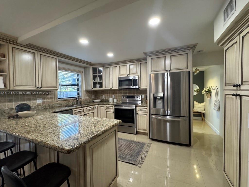 46 Chestnut Cir # 46