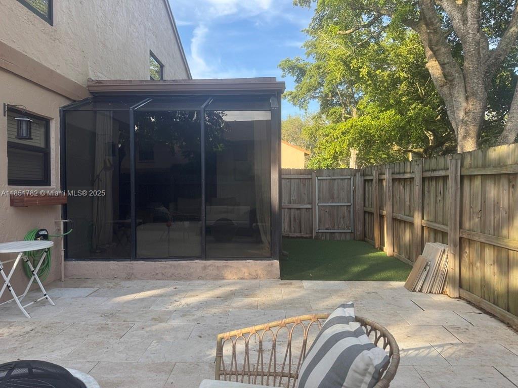 46 Chestnut Cir # 46