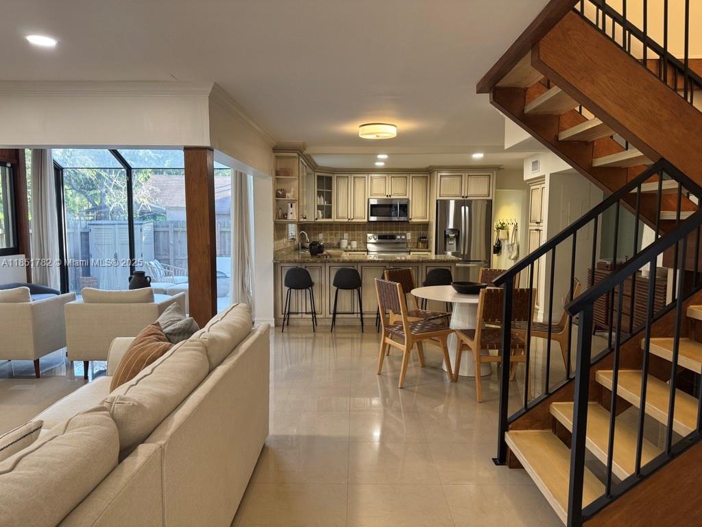 46 Chestnut Cir # 46
