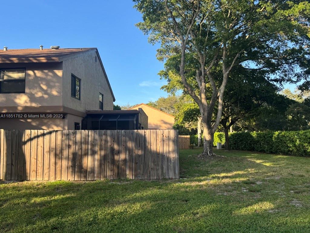 46 Chestnut Cir # 46
