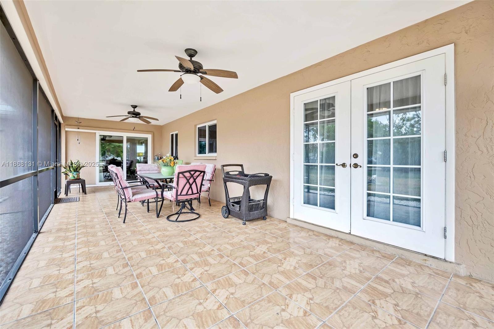 404 SW 33rd Ter