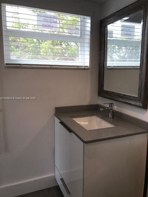 120 Royal Palm Rd # 211