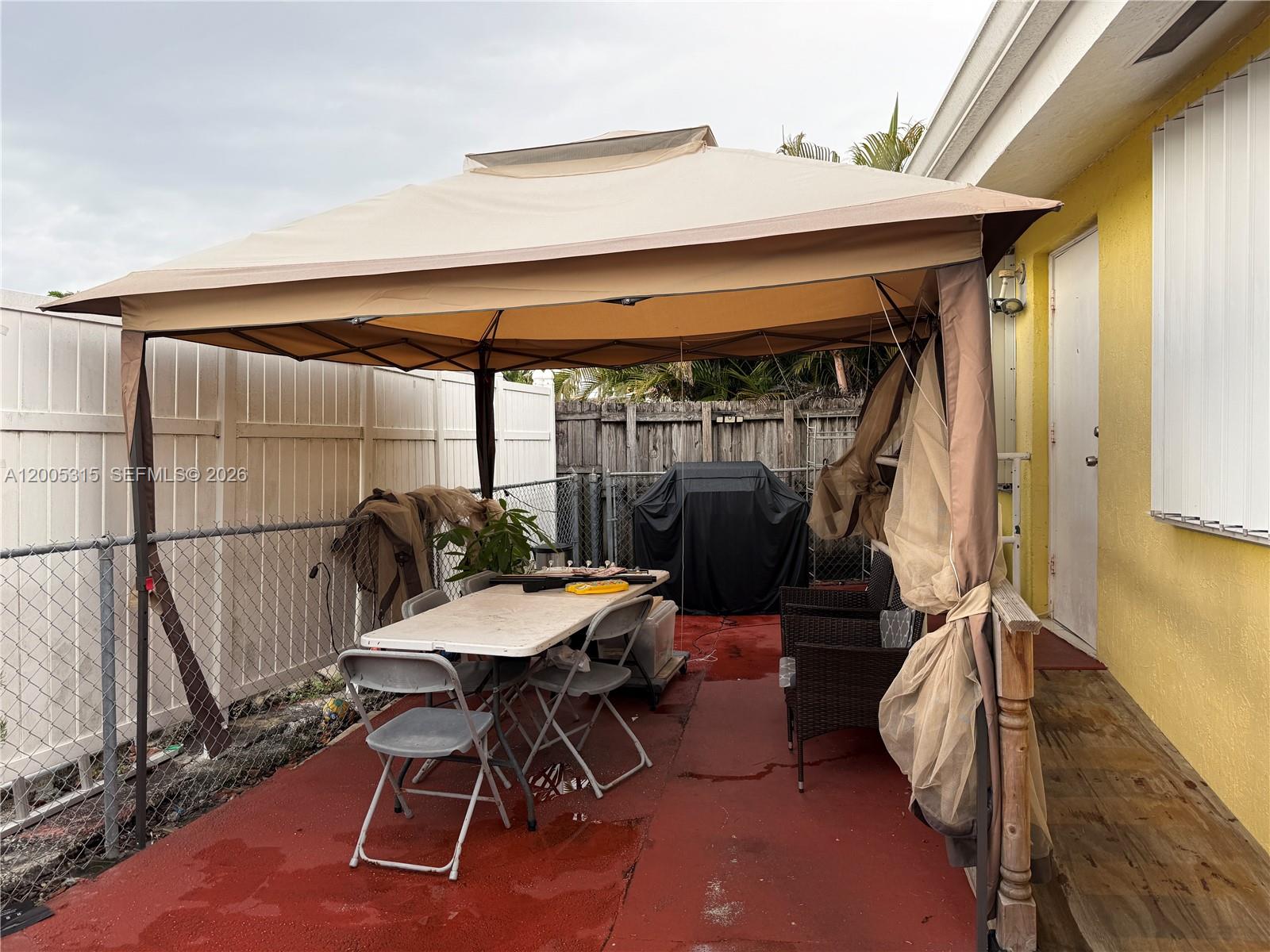 1212-1214 SW 30th Ct