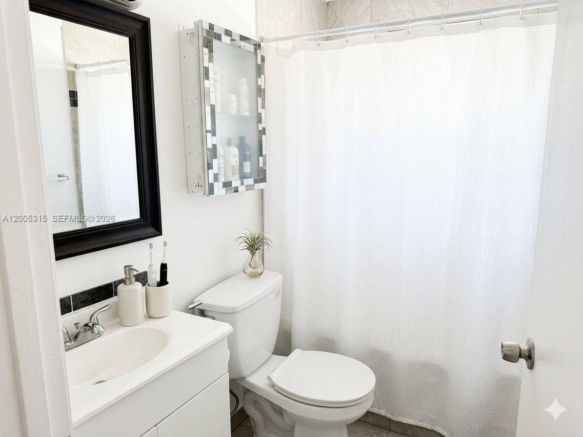 1212-1214 SW 30th Ct