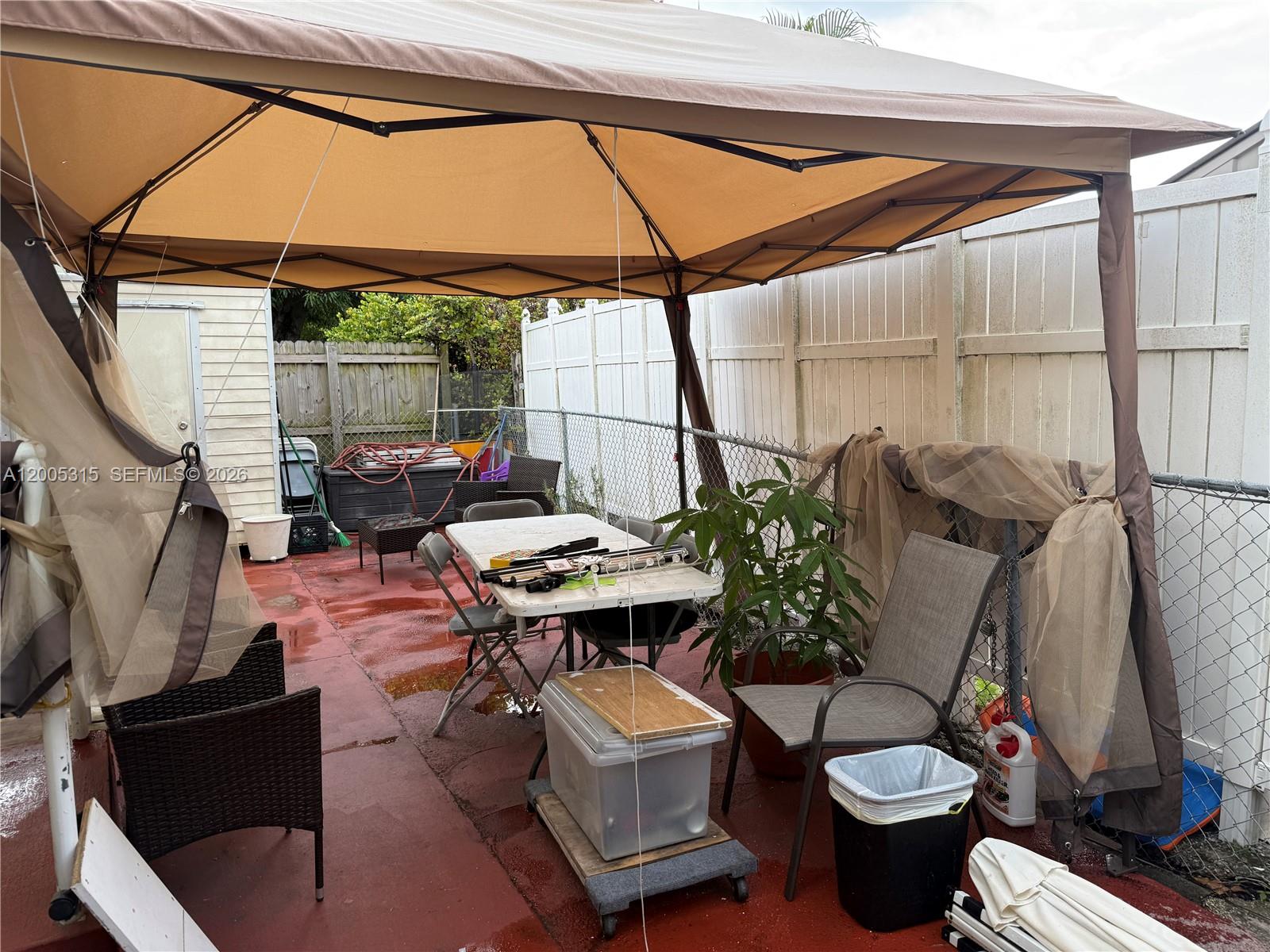 1212-1214 SW 30th Ct