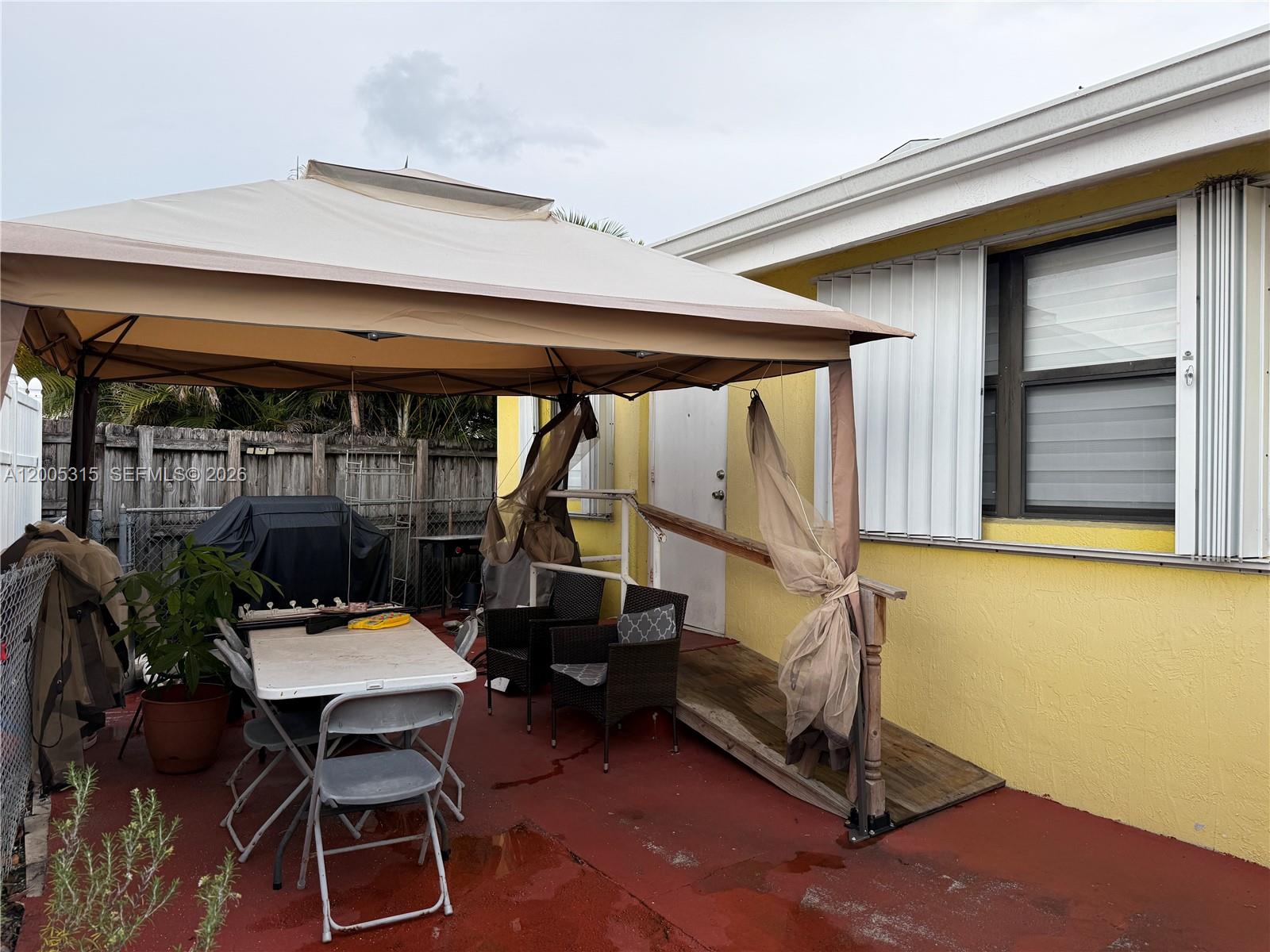 1212-1214 SW 30th Ct