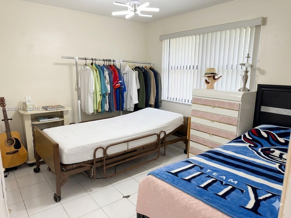 1212-1214 SW 30th Ct