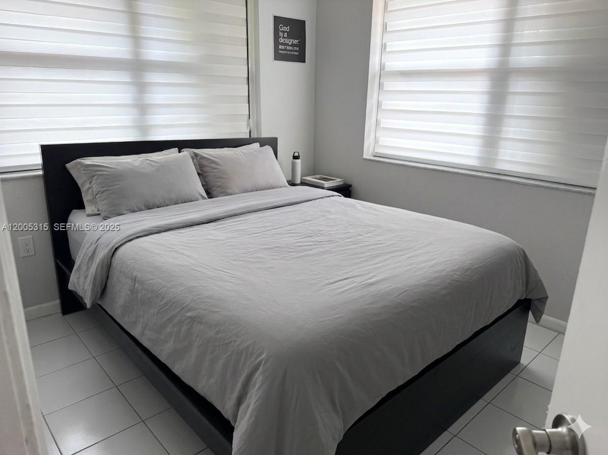 1212-1214 SW 30th Ct