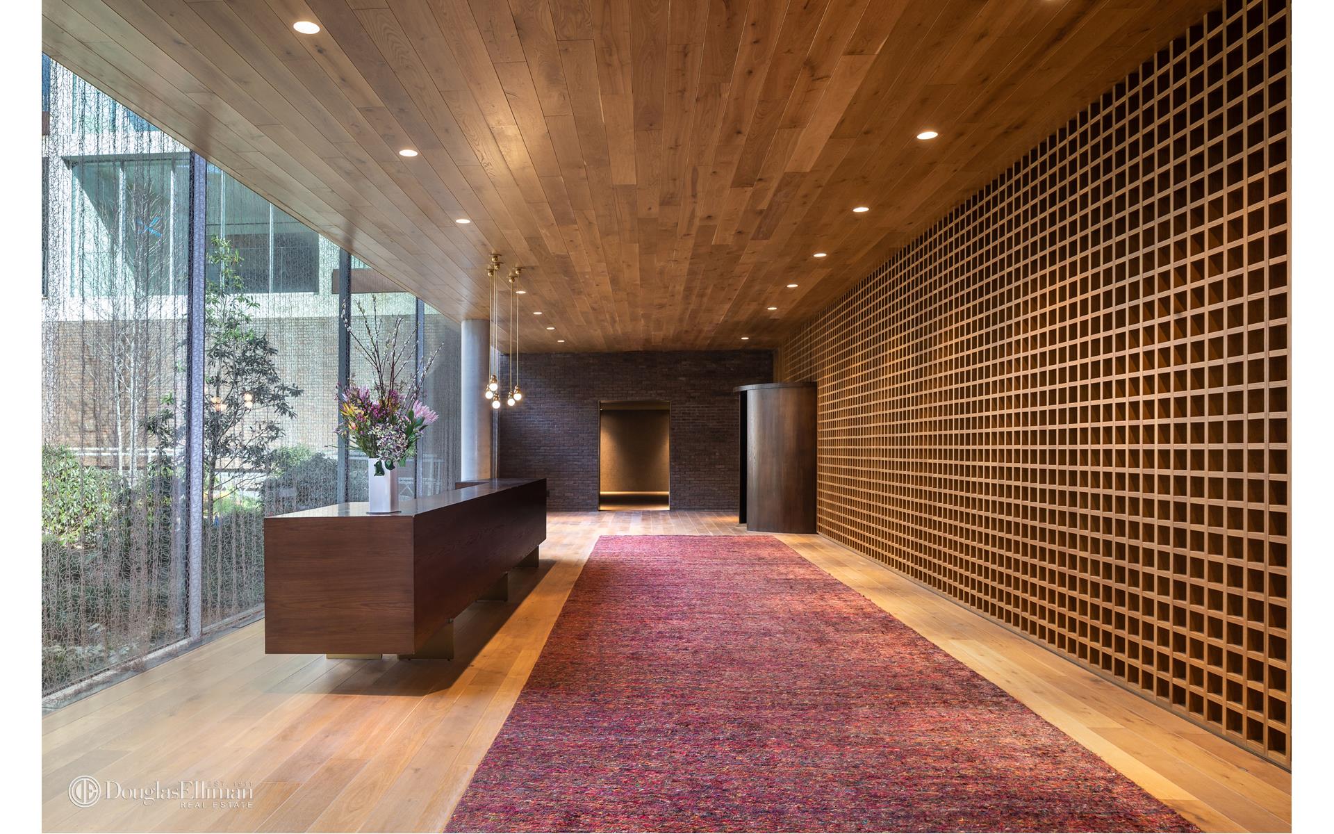 527 W 27th Street 6C