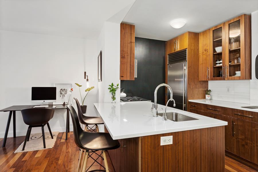 88 GREENWICH Street 1401