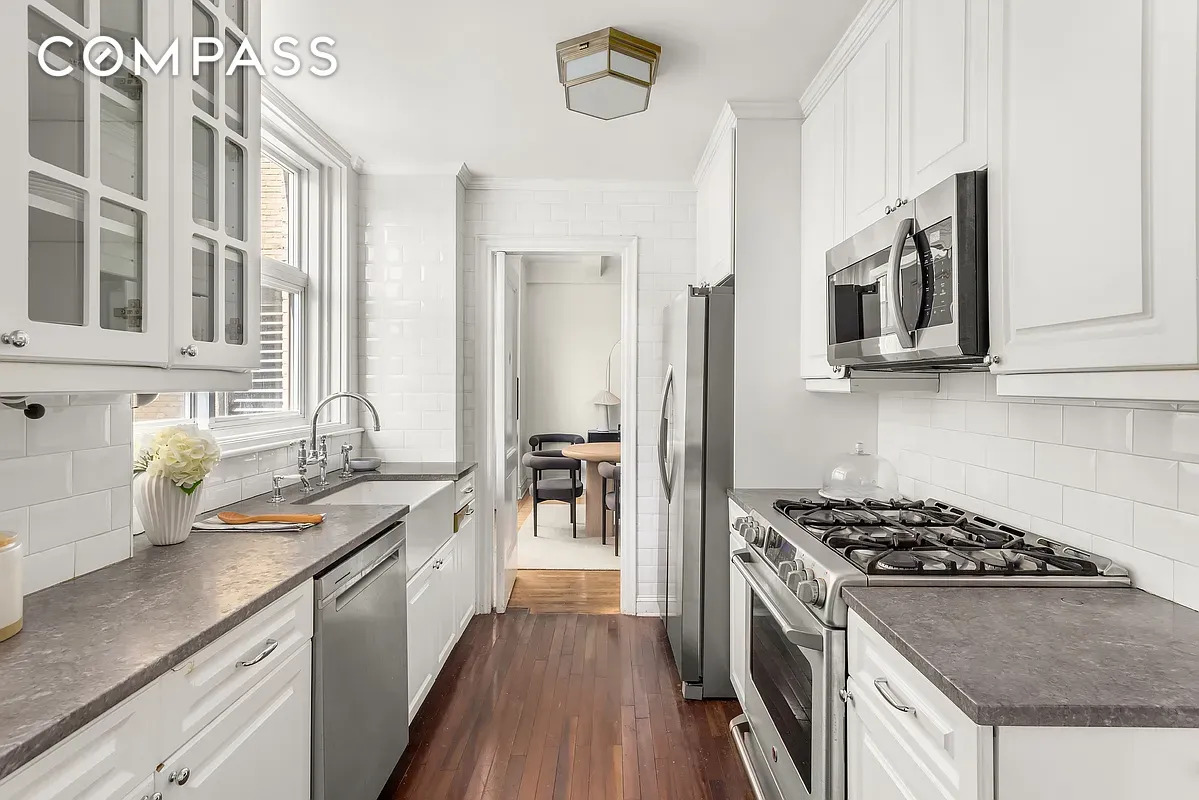 180 E 79th Street 14B