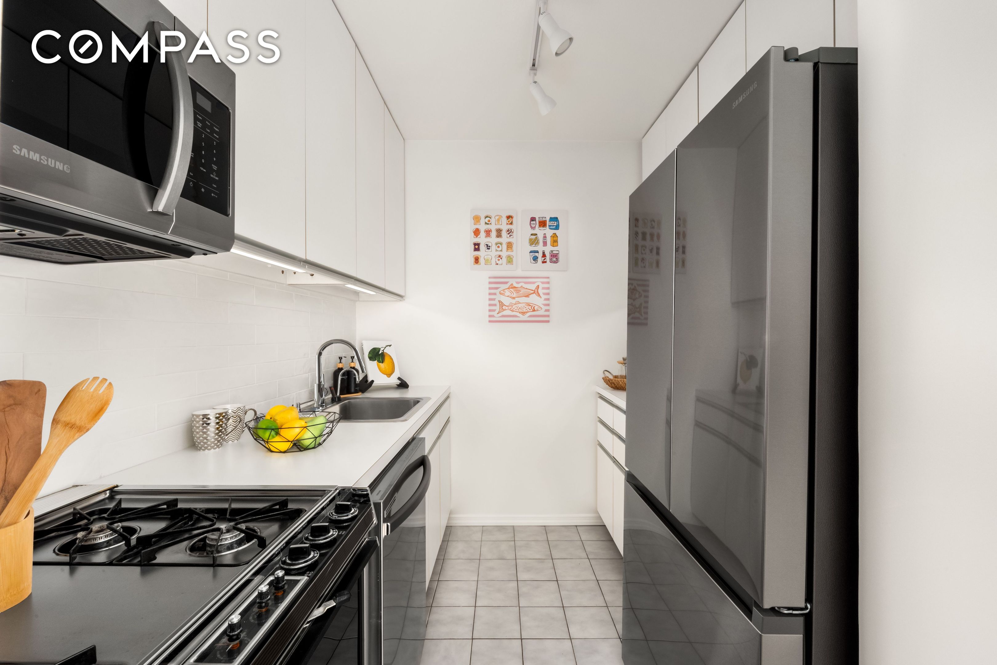 400 E 56th Street 38S