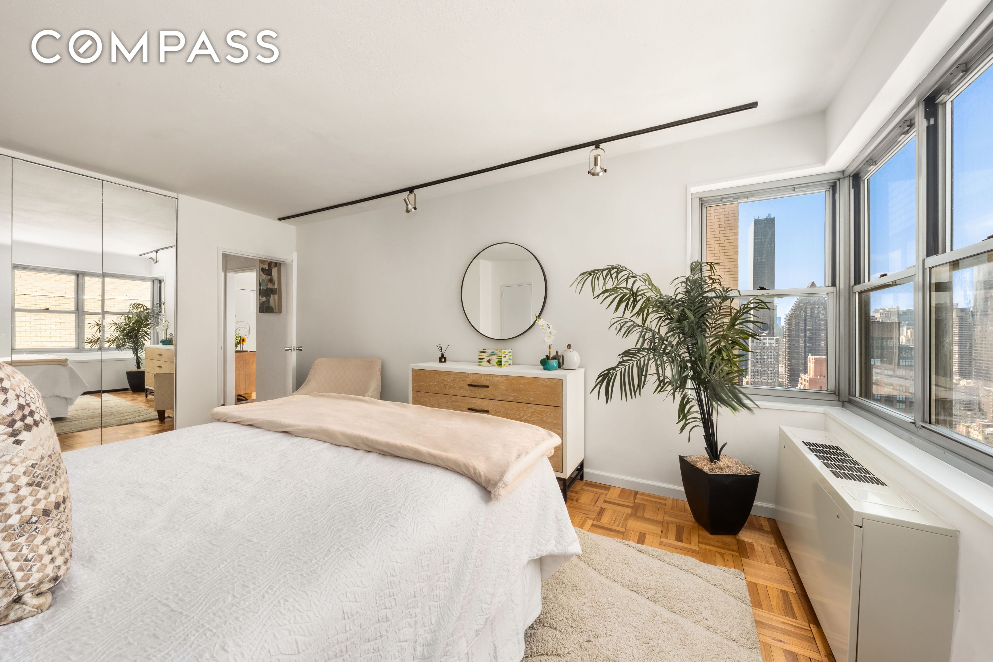 400 E 56th Street 38S