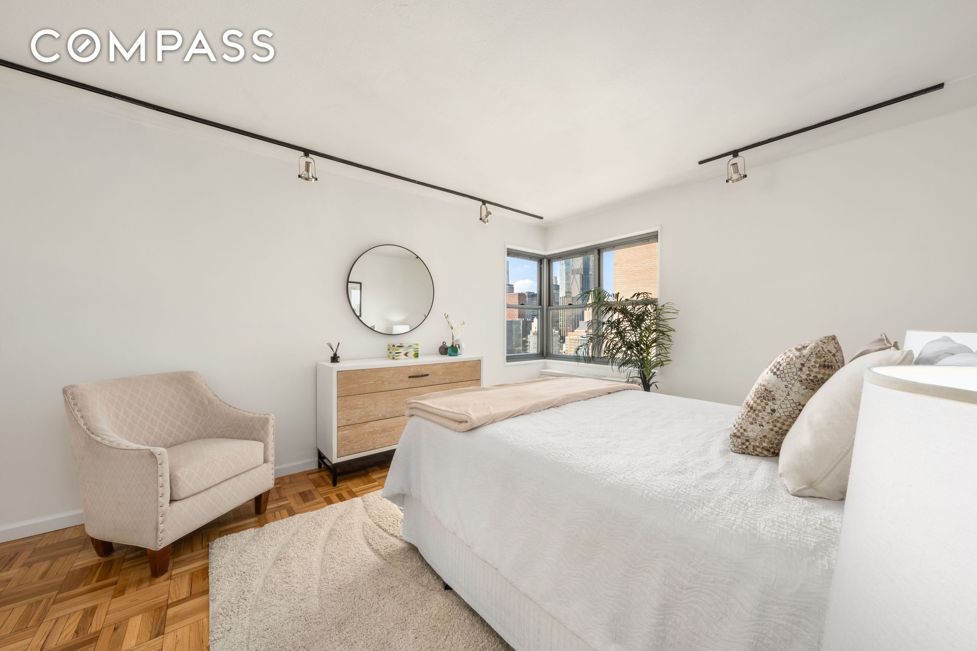 400 E 56th Street 38S