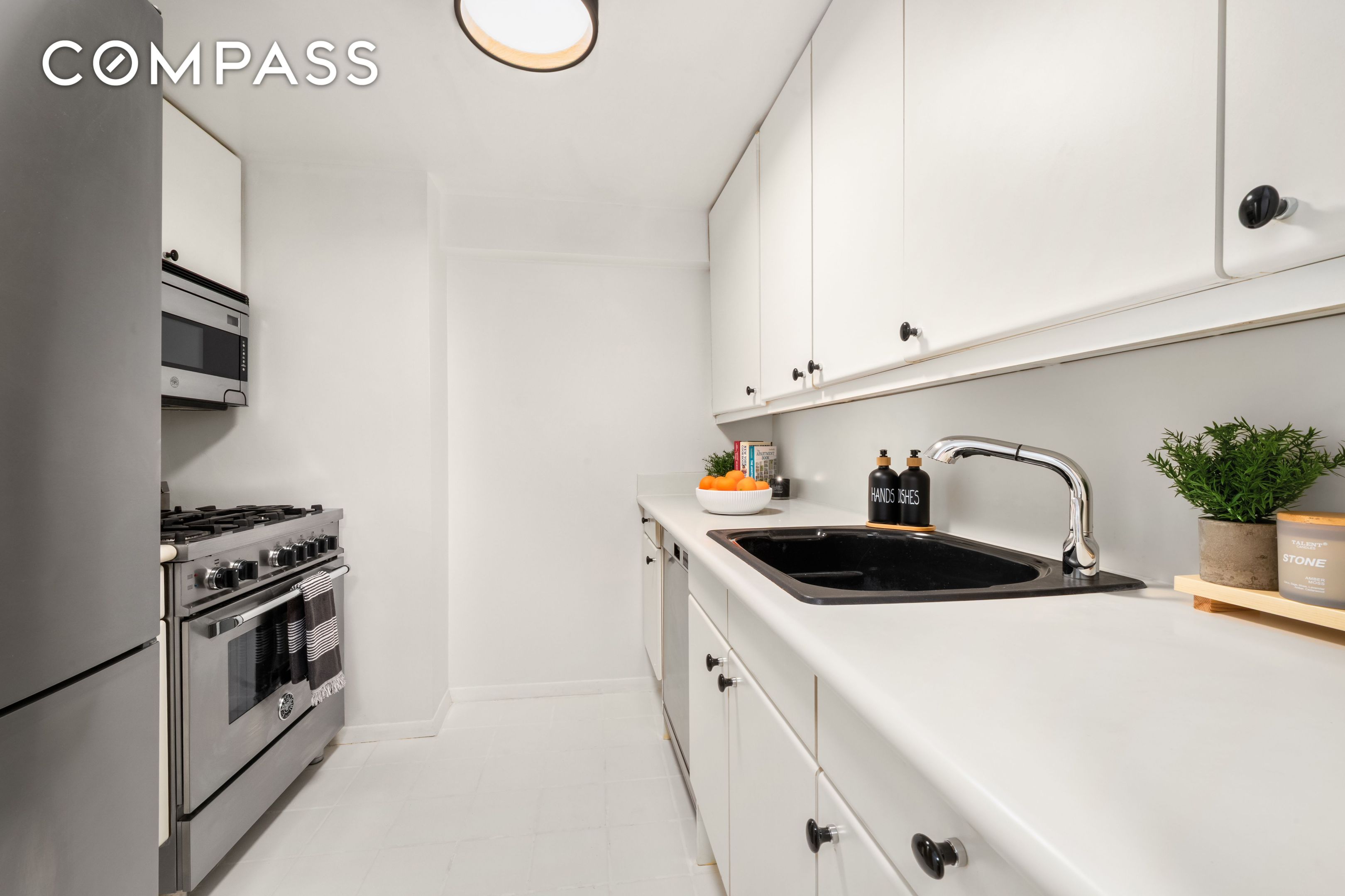 106 Central Park S 2F