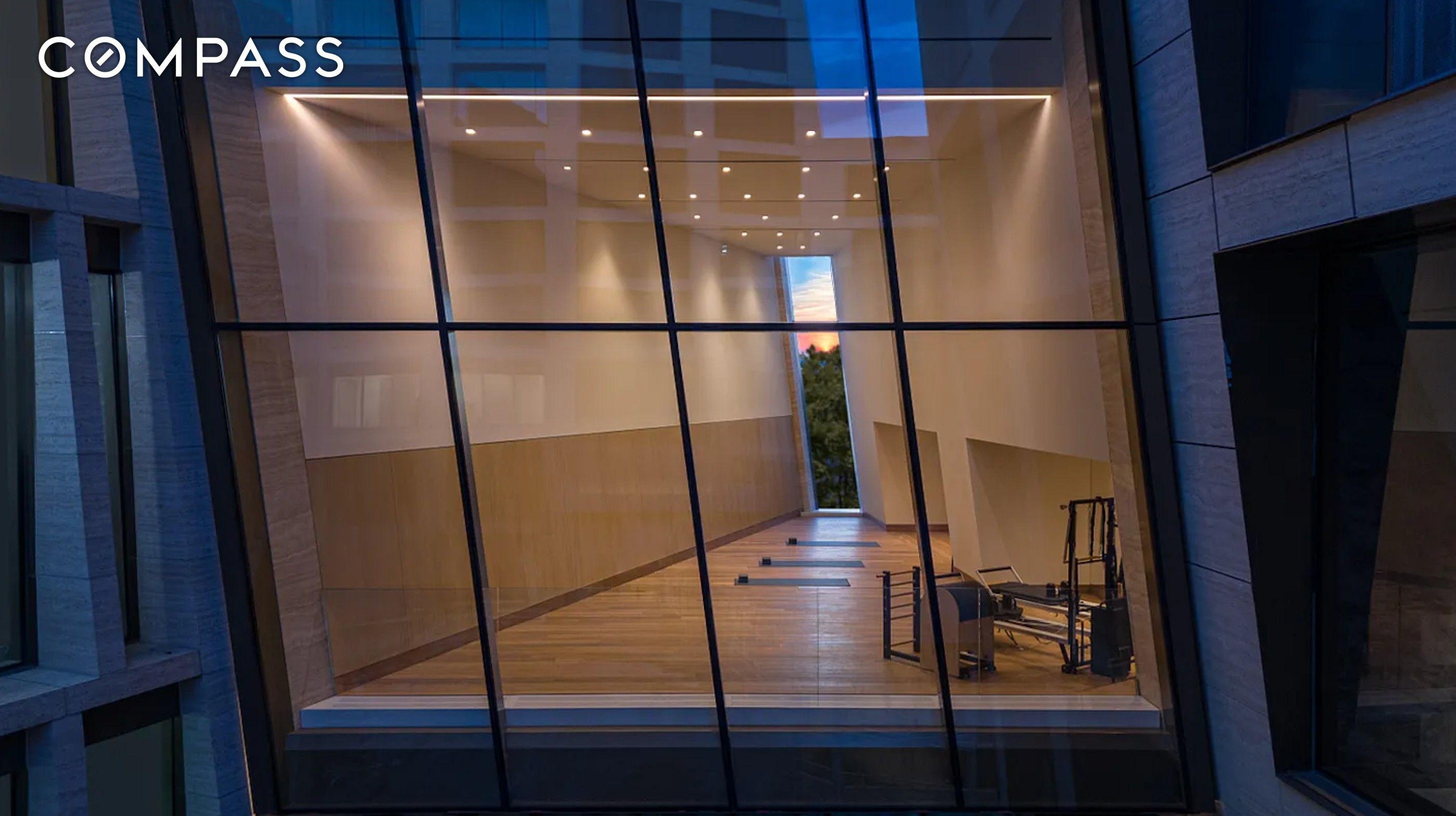 500 W 18th Street EAST 19E