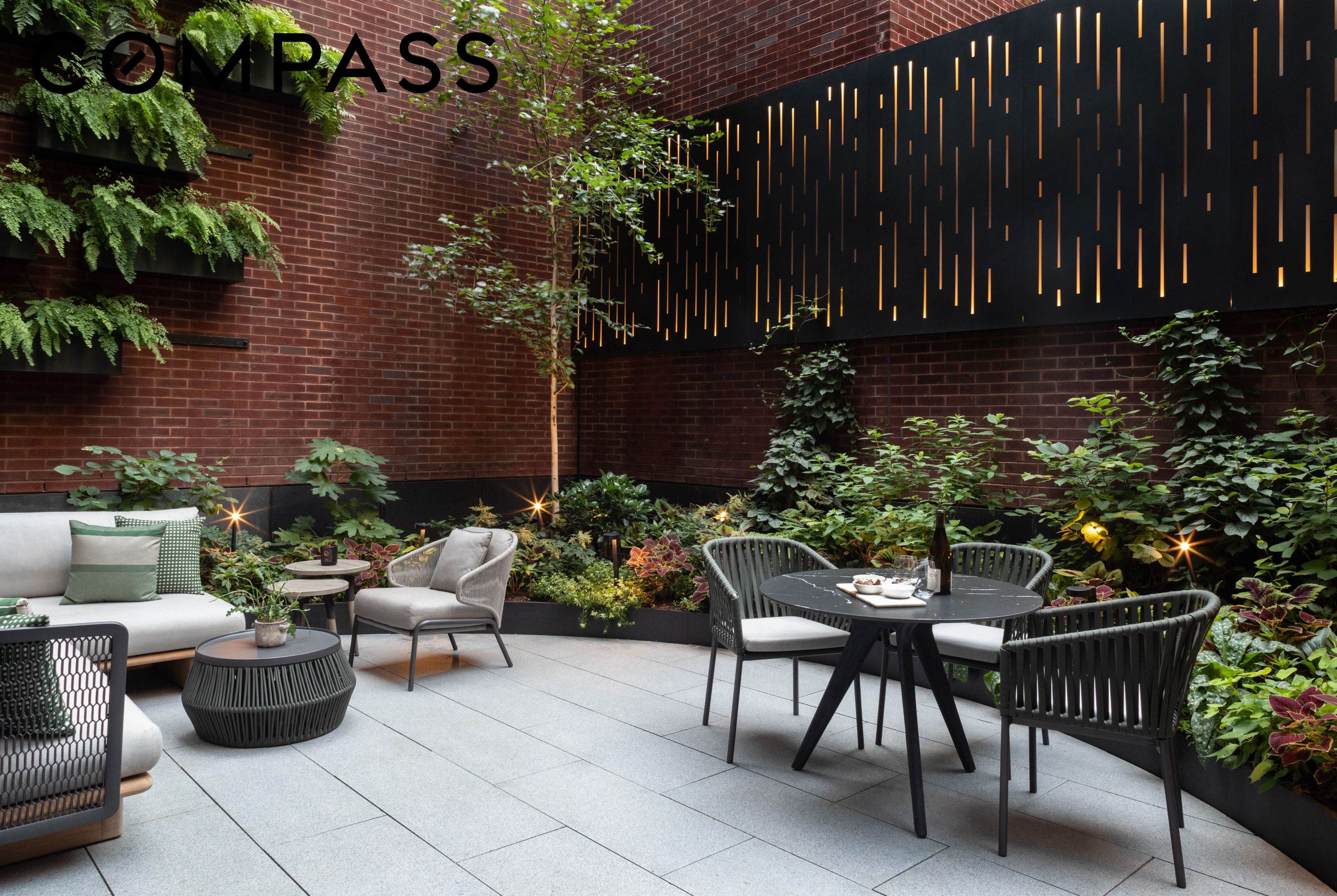 150 Charles Street M10
