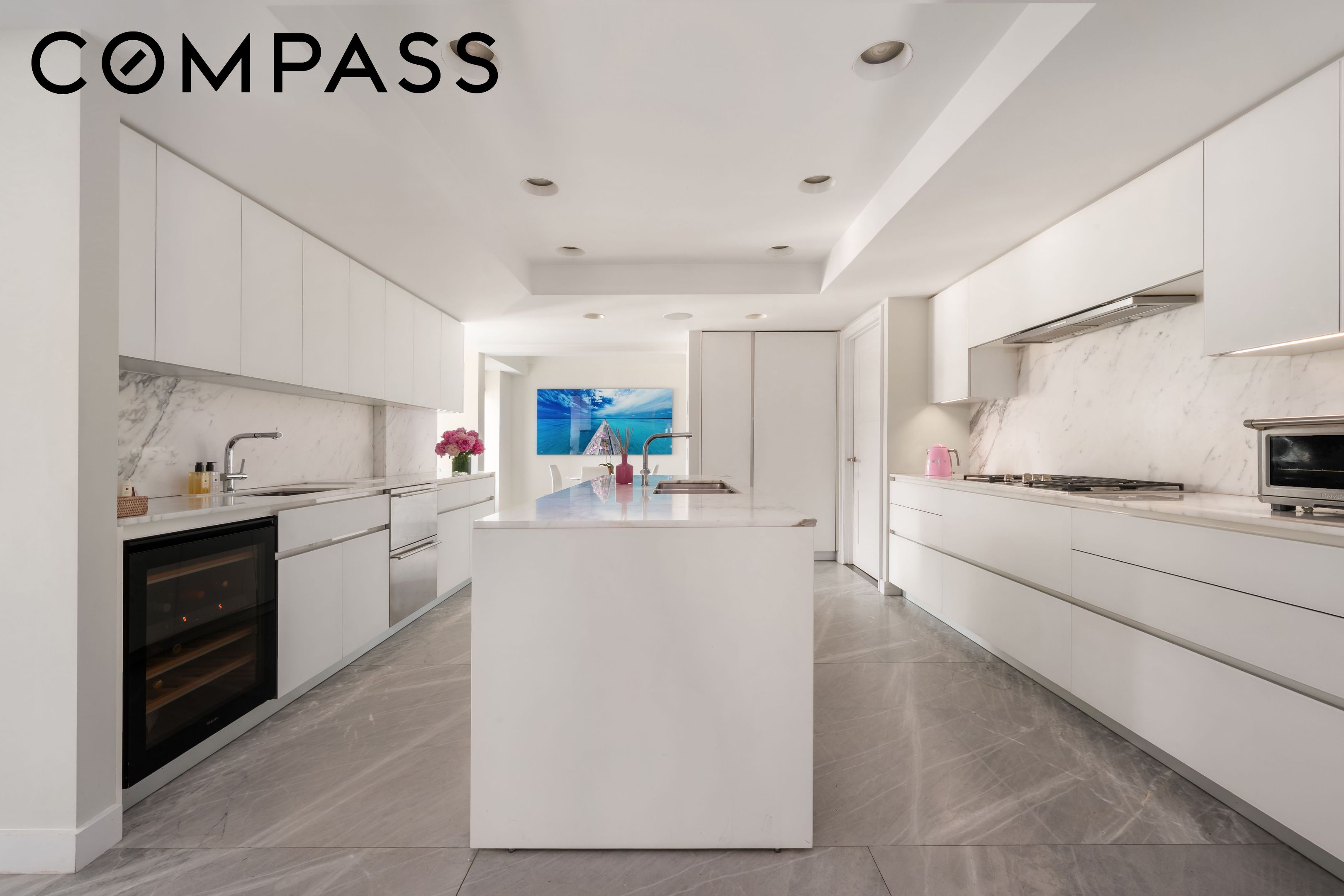 737 Park Avenue 19A