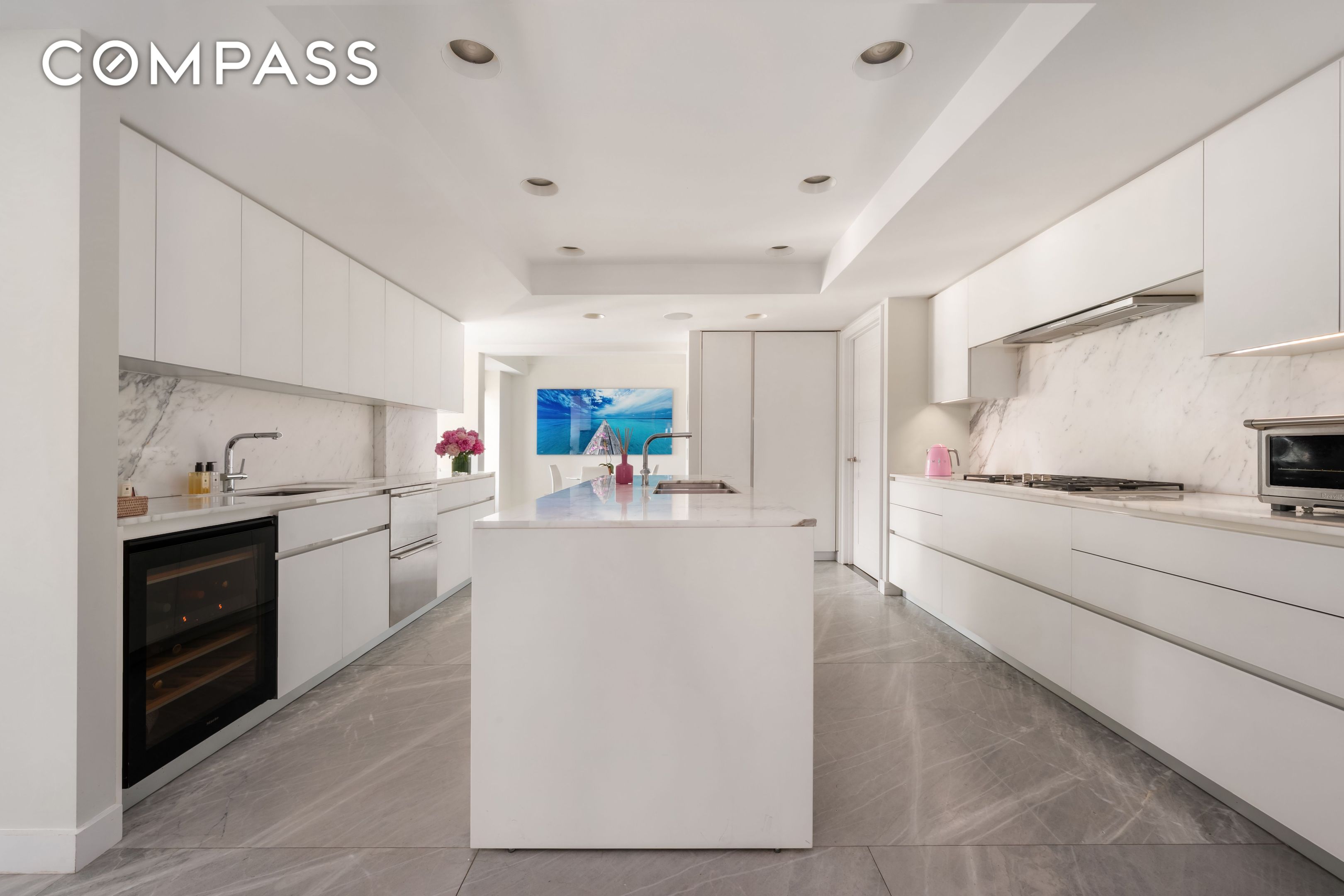 737 Park Avenue 19A