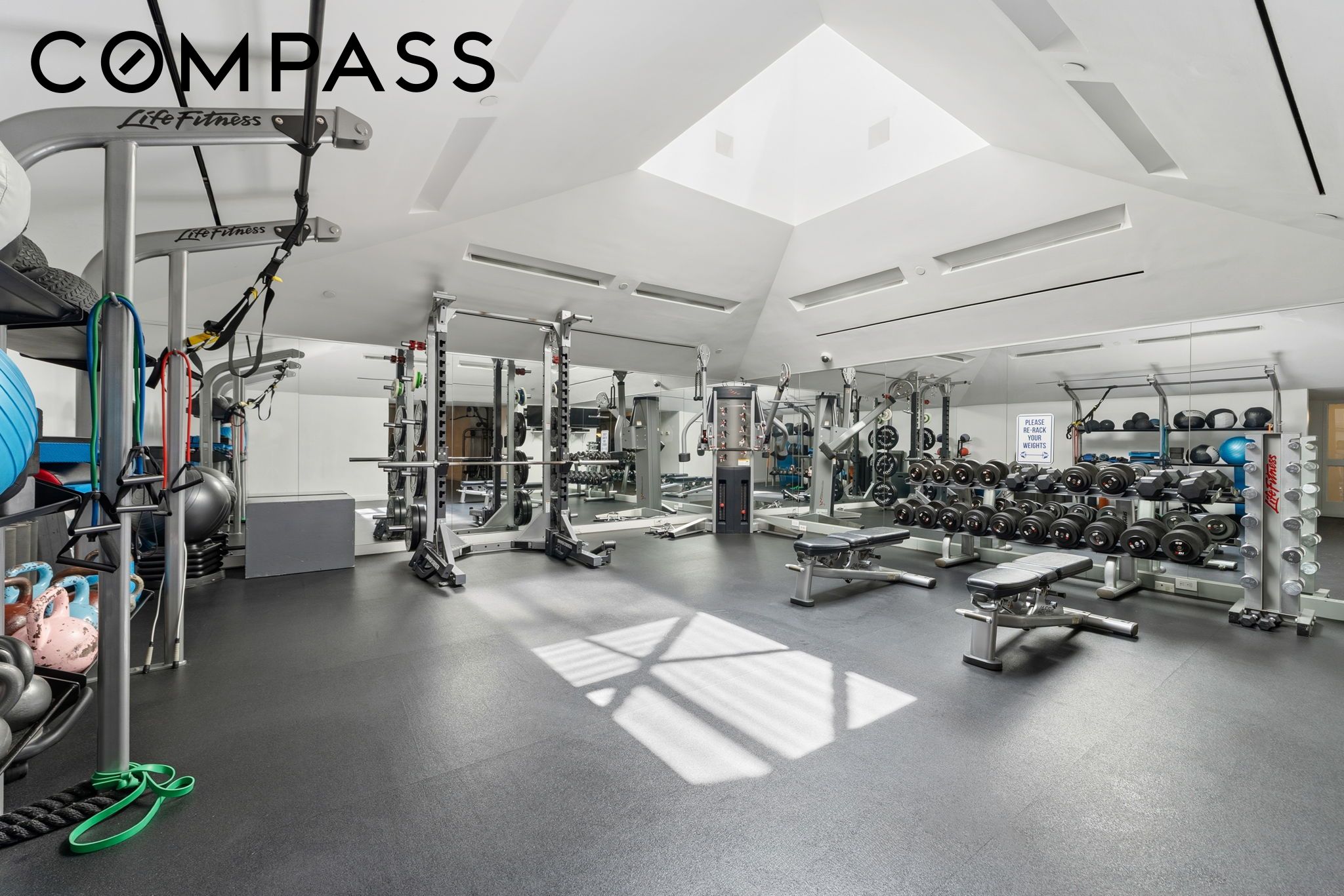 311 W Broadway 7G
