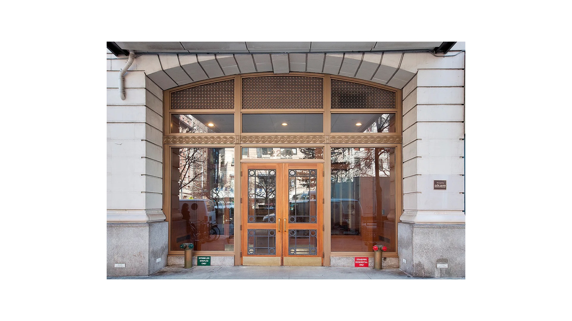 2250 BROADWAY 5L