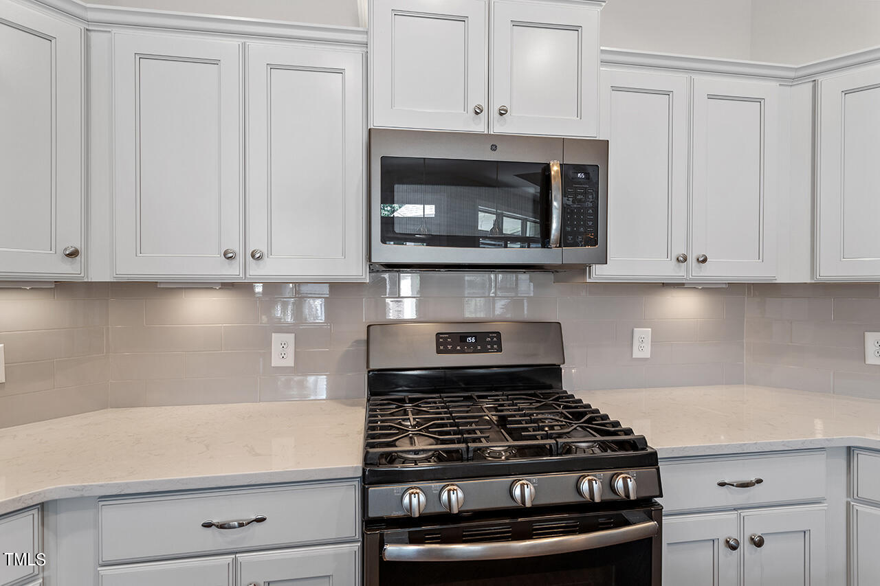 1414 Abbotsford Way