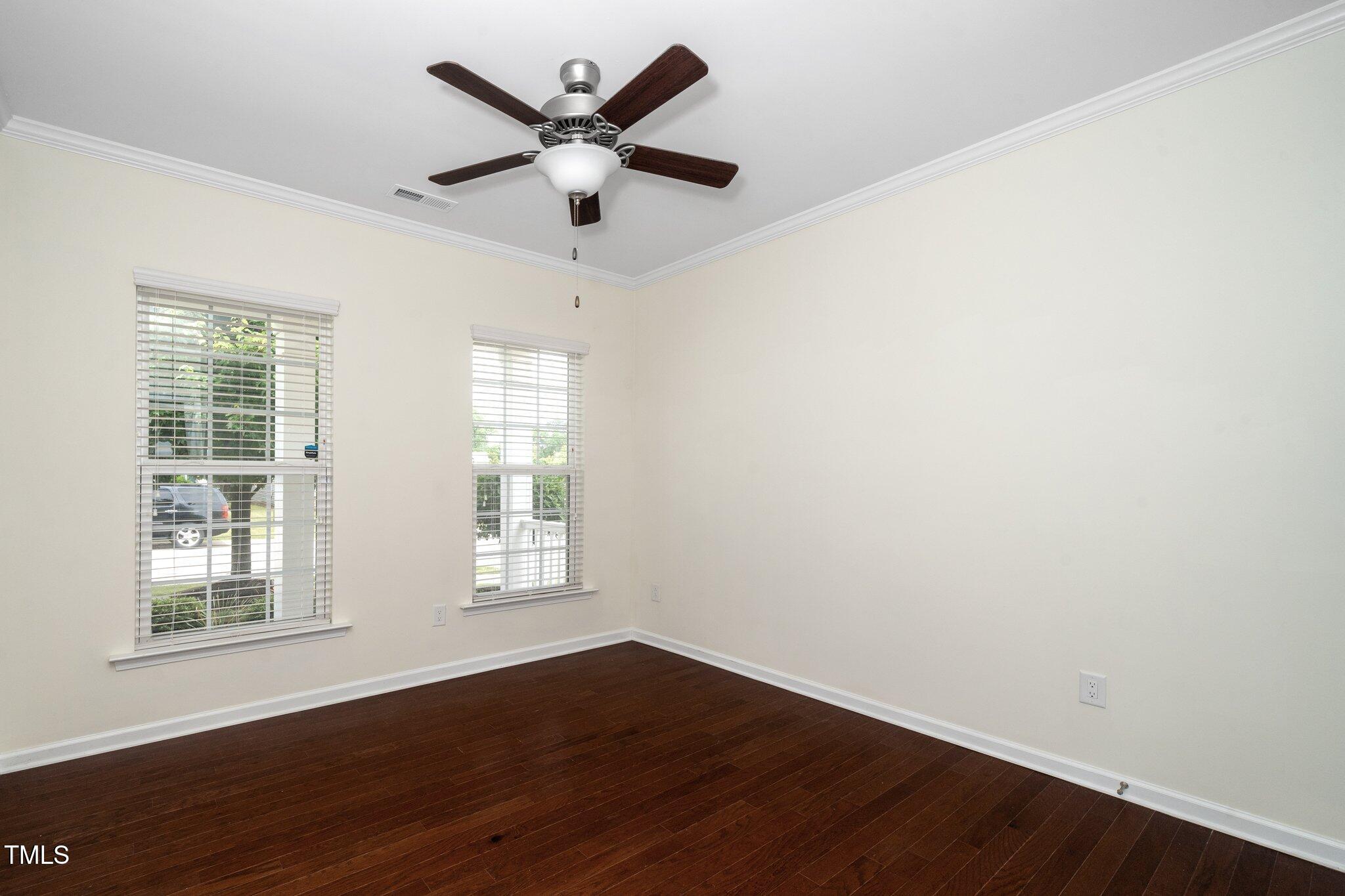 826 Downfield Lane