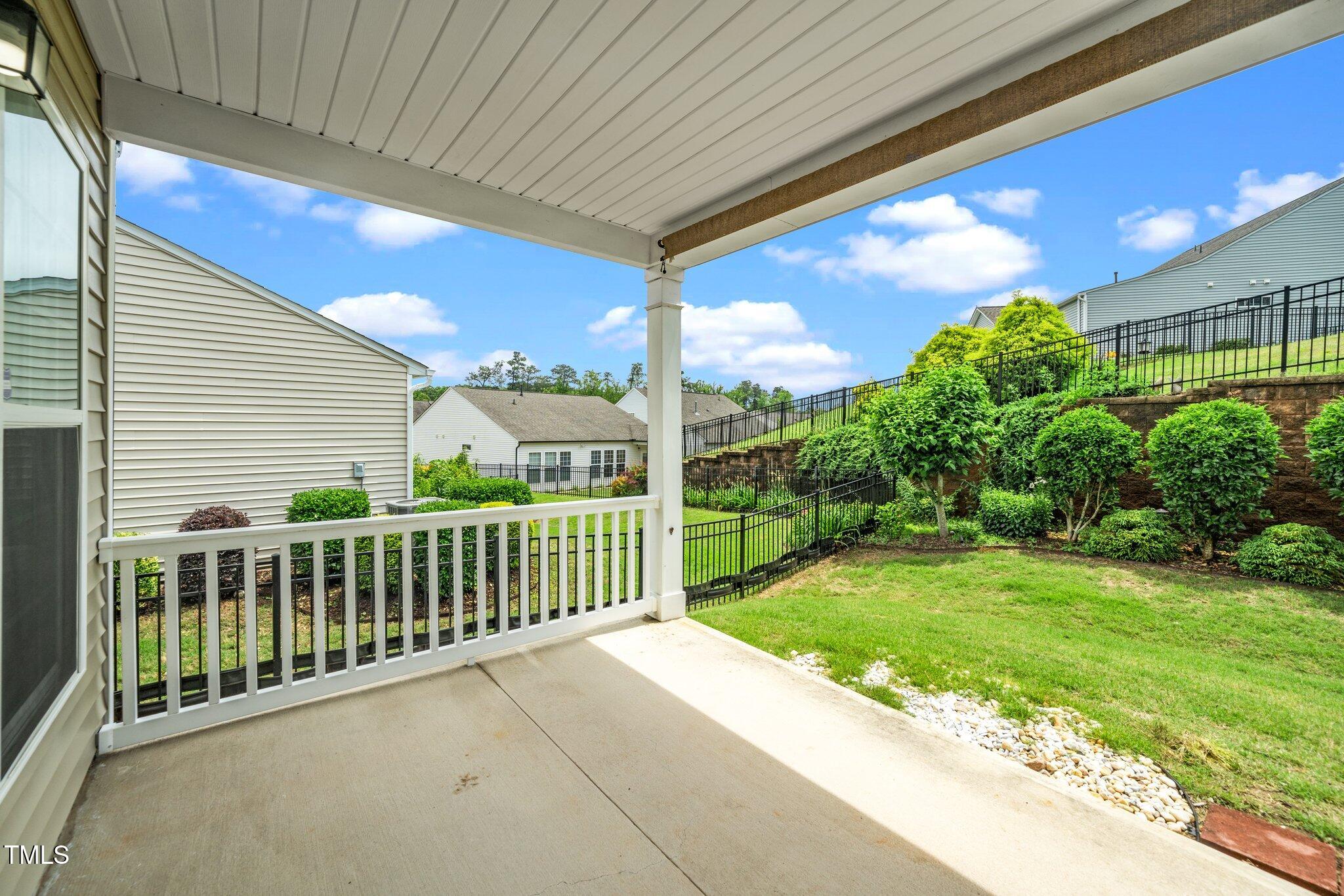 826 Downfield Lane