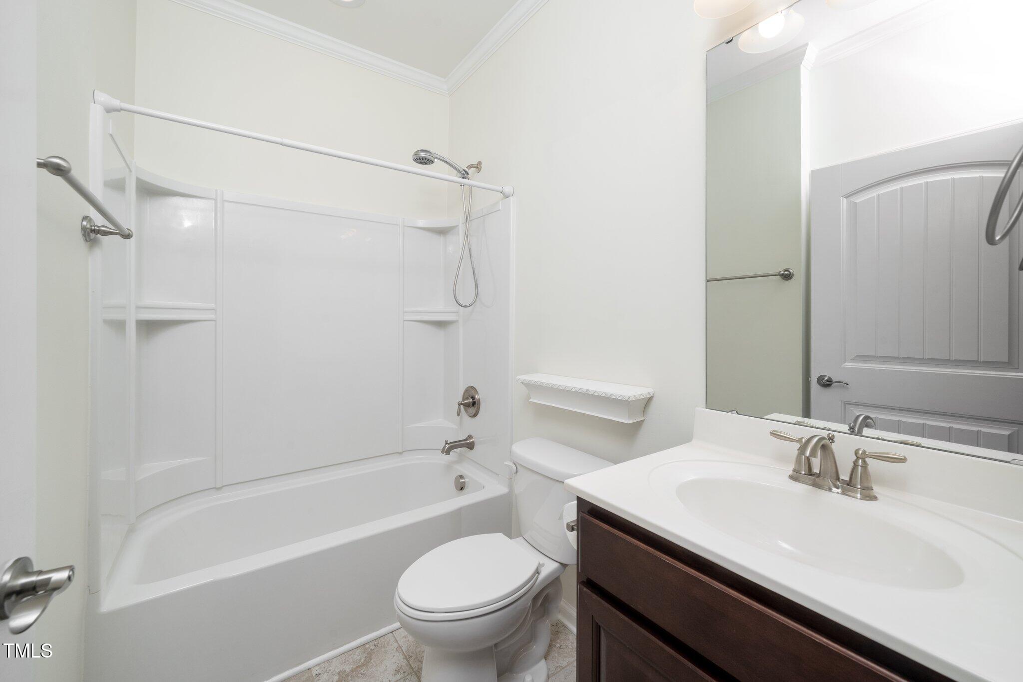 826 Downfield Lane
