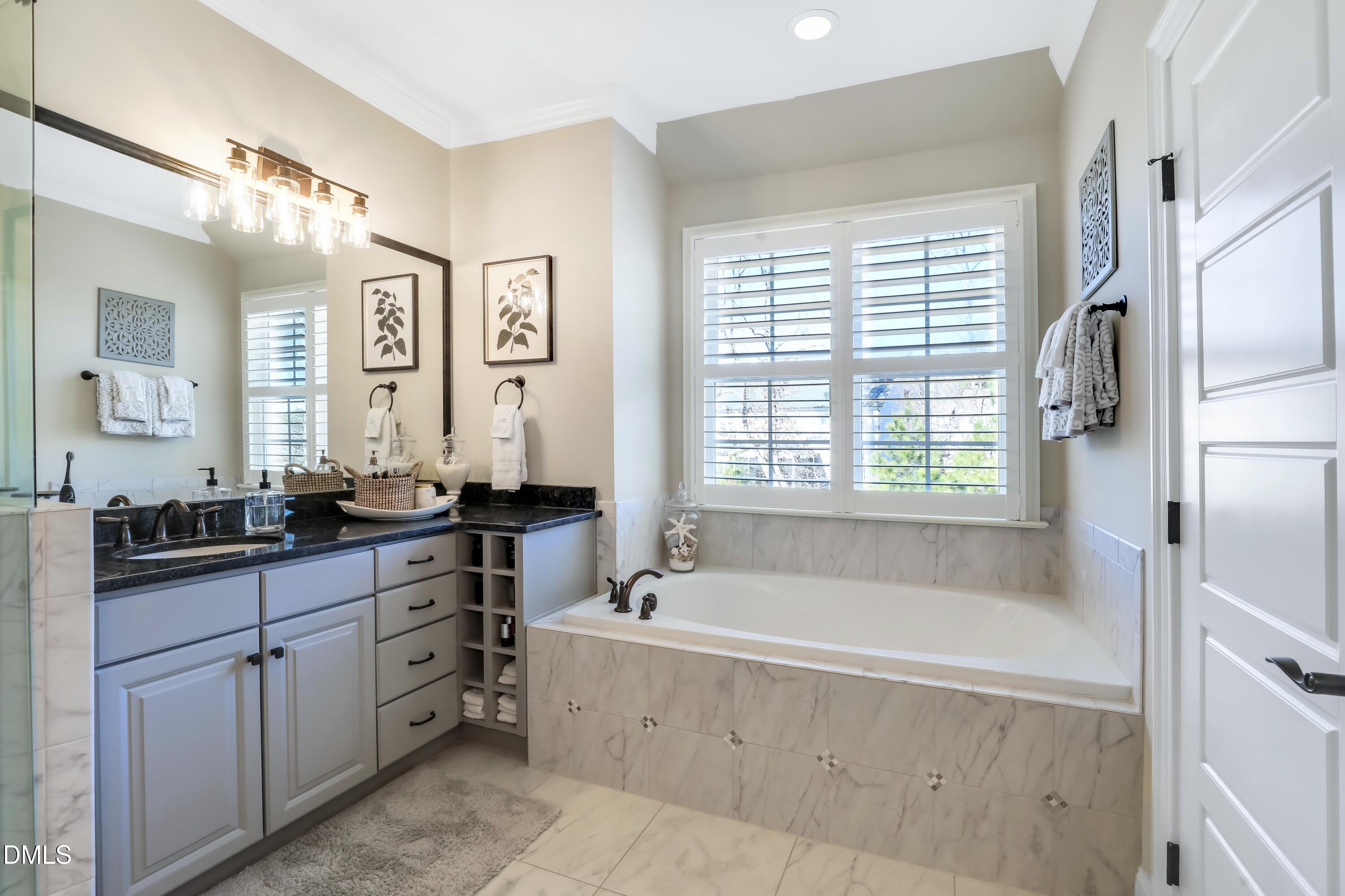 2516 Maroni Drive