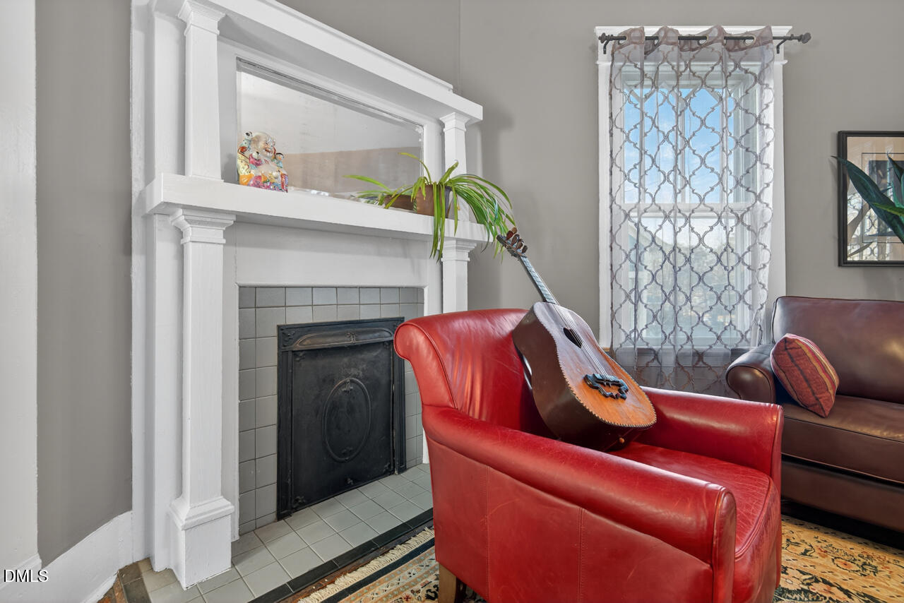 119 W Lynch Street