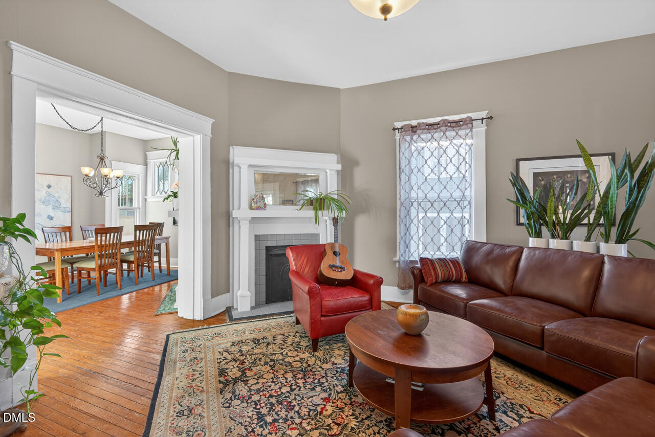 119 W Lynch Street