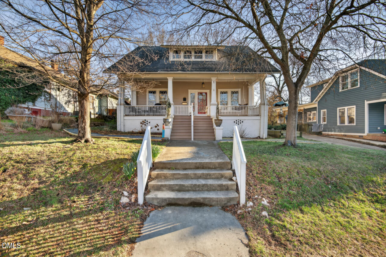 119 W Lynch Street