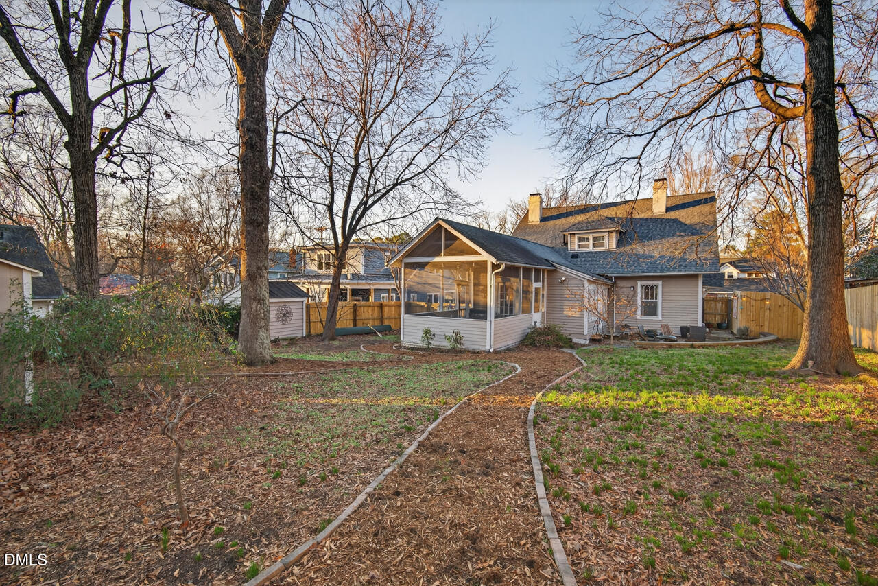119 W Lynch Street