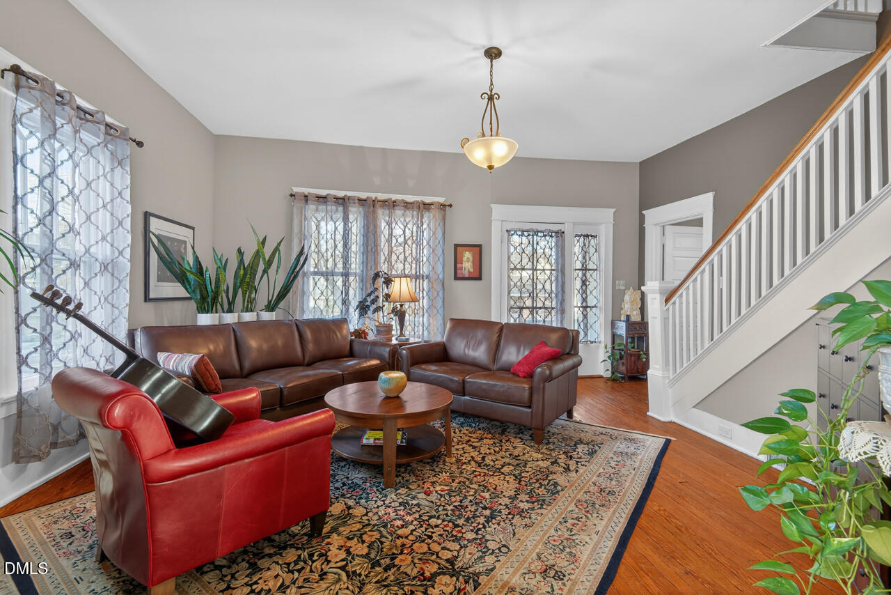 119 W Lynch Street