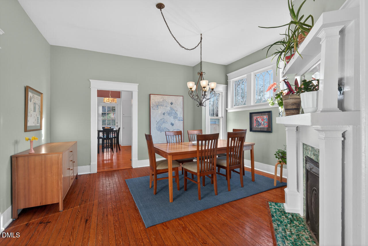 119 W Lynch Street